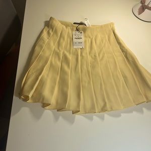 Yellow short brand new Zara skirt